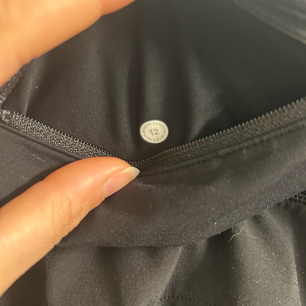 Lululemon Speed Up Shorts Sz 12 - Picture 7 of 7